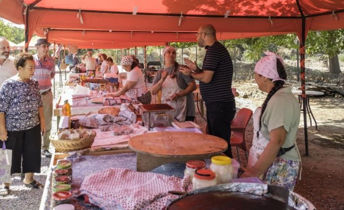 Yarışlar Kenti Magnesia’da Tarihi Köy Pazarı hizmete girdi