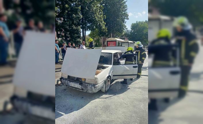 Yeni aldığı otomobil 1 saat içinde küle döndü