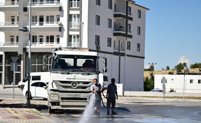 Yeşilyurt Belediyesi’nden temizlik atağı!