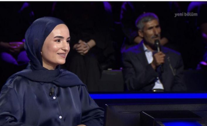 YKS çıkışında babasının çiçekle karşıladığı Çimen, "Kim Milyoner Olmak İster?"de 100 bin TL kazandı