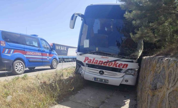 Yolcu otobüsünün de karıştığı zincirleme kazada 7 kişi yaralandı