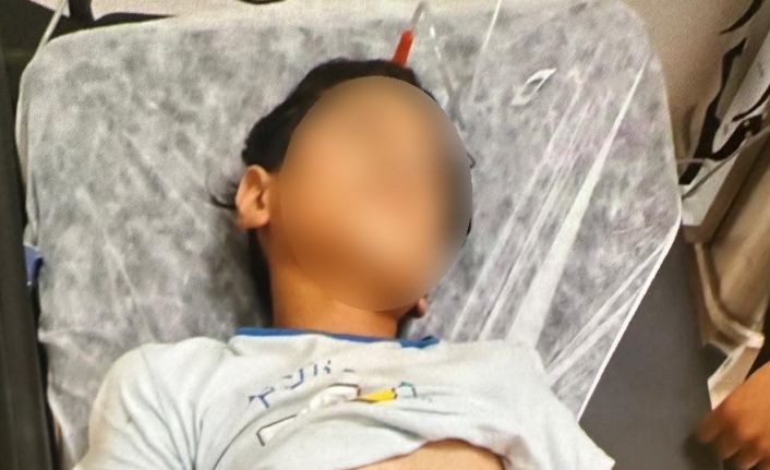 Yolda baygın halde bulunan çocuğun ailesi aranıyor