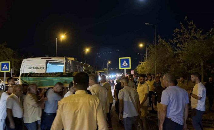 112 personeli, kanalda boğulan oğlunu son yolculuğuna uğurladı