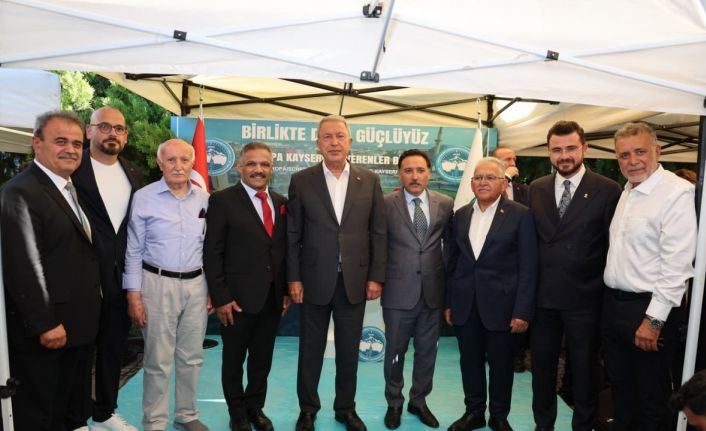 119 yıllık tarihi saat kulesi Avrupalı Türk’lere hizmet verecek