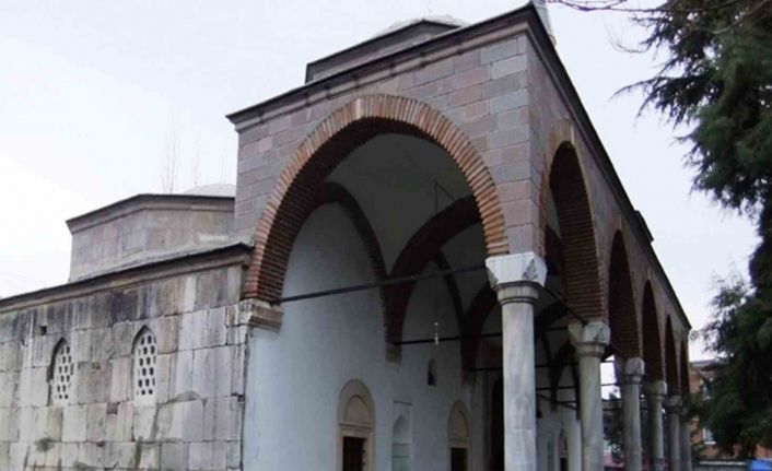 5 asırlık Tacettin İbrahim Paşa Camisi’nde restorasyon yarılandı