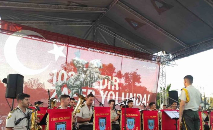 5. Kolordu Kara Kuvvetleri Komutanlığı Bandosu Tekirdağ’da Zafer Bayramı coşkusu yaşattı