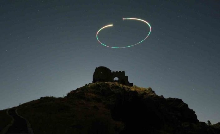 700 yıllık Kov Kalesi’nde perseid meteor yağmuru büyüledi