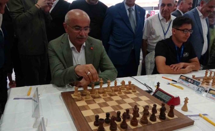 8. Uluslararası Altın Kayısı Satranç Turnuvası Malatya’da başladı