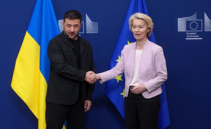 AB Komisyonu Başkanı Ursula von der Leyen: "Ukrayna Silahlı Kuvvetleri üzerinde herhangi bir sınırlama olamaz"