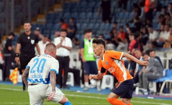 Abbosbek Fayzullaev, Başakşehir formasıyla ilk maçına çıktı