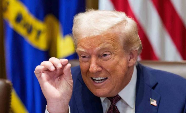 ABD’nin, Rus petrolü ithal eden Hindistan’a ilave yüzde 25 gümrük vergisi yürürlüğe girdi