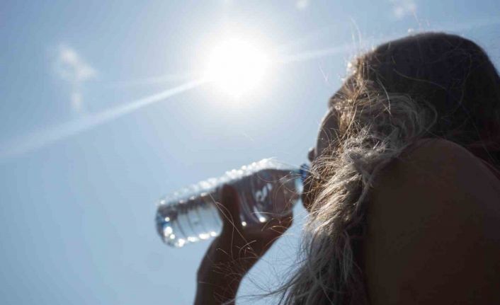 Adana’da 48 dereceye kadar çıkan sıcaklık 14 derece düştü