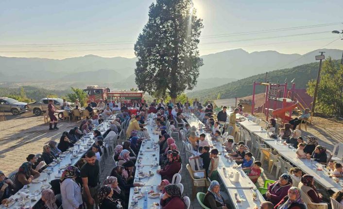 Adana’da orman yangınlarının sönmesi için dualar edildi, kurban kesildi