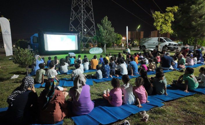 Adıyaman Belediyesinden açık hava sinema gecesi