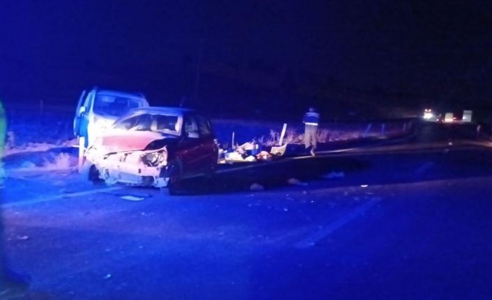 Adıyaman’da iki otomobil çarpıştı: 2 yaralı