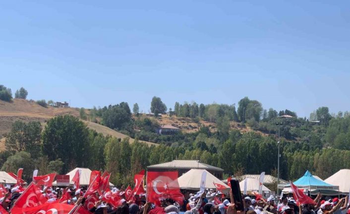 Ahlatlılar Cumhurbaşkanı Erdoğan’ı bekliyor