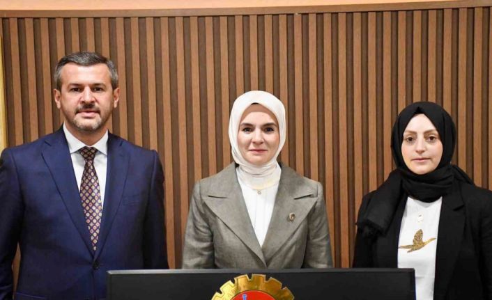 Aile ve Sosyal Hizmetler Bakanı Göktaş Karabük Belediyesini ziyaret etti