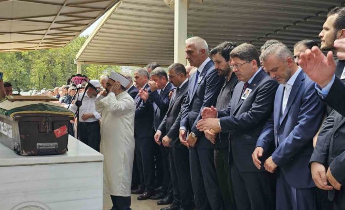 AK Parti eski Zonguldak İl Başkanı Zeki Tosun son yolculuğuna uğurlandı