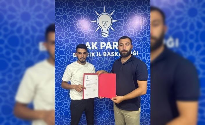 AK Parti Pazaryeri’nde bayrak değişimi