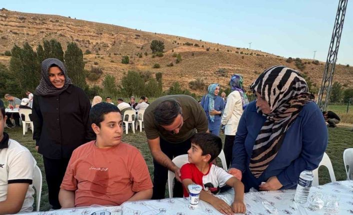 Akçadağ Sultansuyu Sosyal Tesisleri’nde anlamlı buluşma