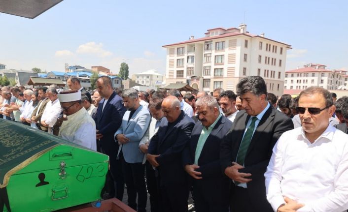 Akpunar’ın annesi toprağa verildi