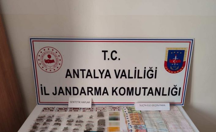 Alanya ve Manavgat’ta uyuşturucu operasyonu: 6 bin 250 hap ele geçirildi