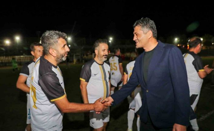 Aliağa 13 Eylül Masterler Futbol Turnuvası başladı