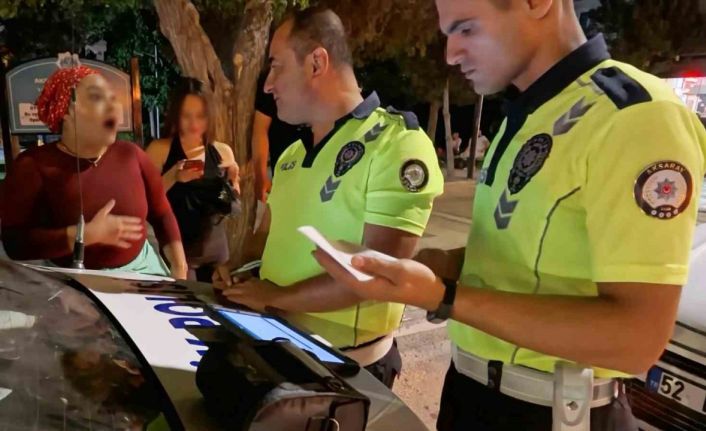 Alkollü kadın sürücü, kendini uyaran sürücüyü "Maganda" diye polise şikayet etti