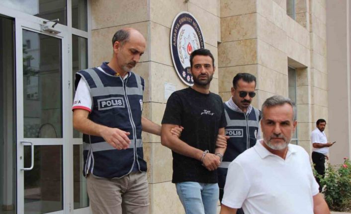 Amasya’da 19 yıl 11 ay hapis cezası ile aranan hükümlü, polise sokakta yakalandı
