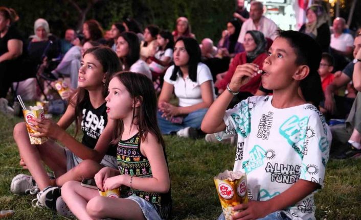 Ankara’da yaz akşamları Yeşilçam sinemaları ile vatandaşlarla buluştu