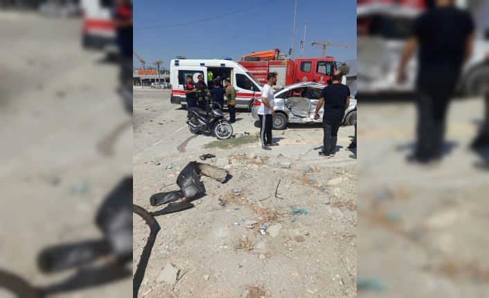 Antakya’da trafik kazası : 2 yaralı