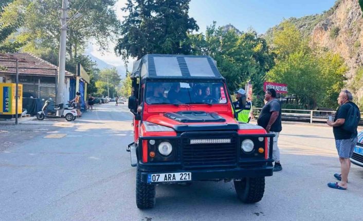 Antalya’da jandarmadan safari denetimi