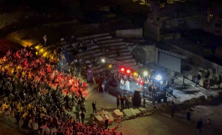 Antik kentte 30 Ağustos konseri büyük ilgi gördü