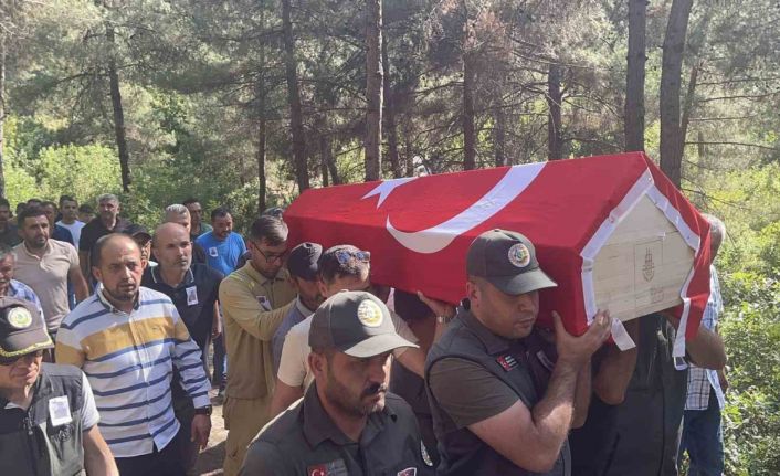 Arazöz kazasında hayatını kaybeden gönüllü Ali Tekerek toprağa verildi