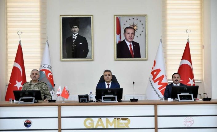 Ardahan’da güvenlik toplantısı düzenlendi