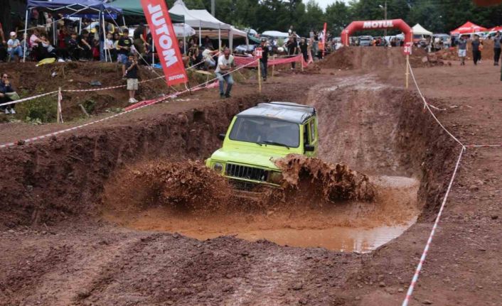 Artvin’in Kafkasör Yaylası’nda nefes kesen off-road heyecanı