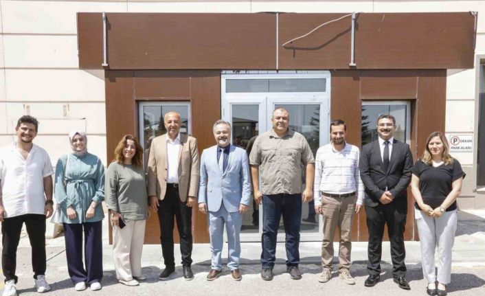 Atatürk Üniversitesi’nde yenilikçi projelerle öne çıkan başarılar destekleniyor