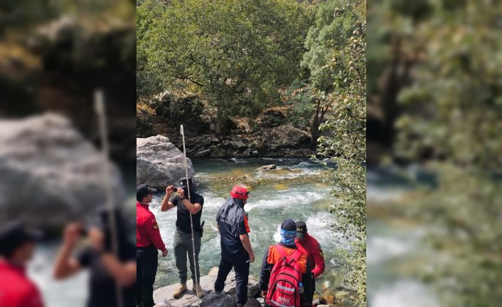 Avaşin Deresi’nde kaybolan çocuğu arama çalışmaları yeniden başladı