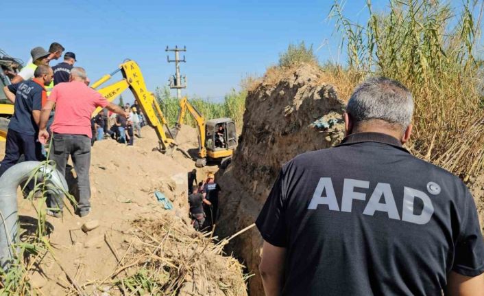 Babasına yardıma gelen oğul, göçük altında kaldı