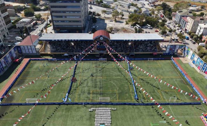 Bağcılar’ın yıldızları ödüllendirildi