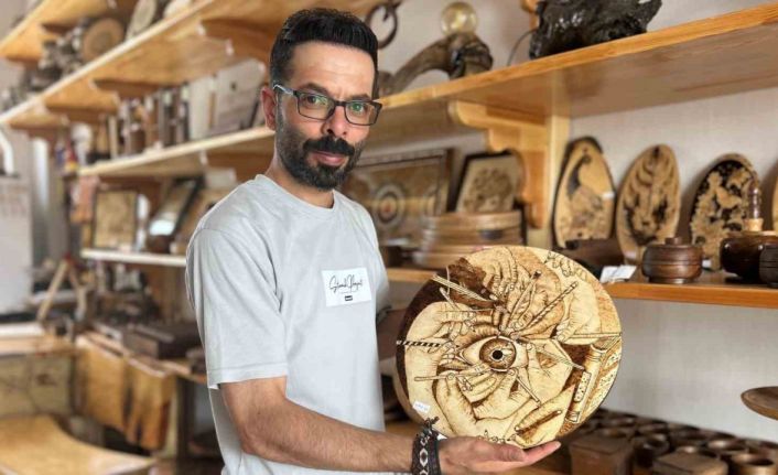 Bahçesaray’ın ceviz ağaçları sanat eserine dönüşüyor