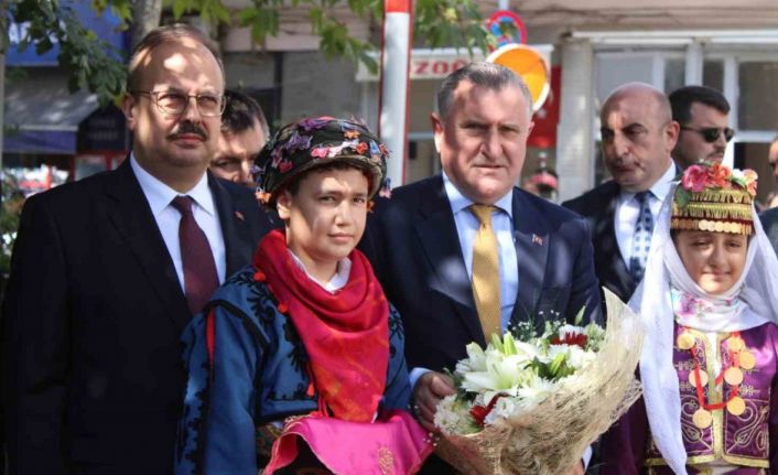 Bakan Bak’ın Aydın’daki ilk durağı Valilik oldu