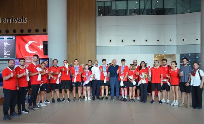 Bakan Bak’tan özel sporcular için tebrik mesajı