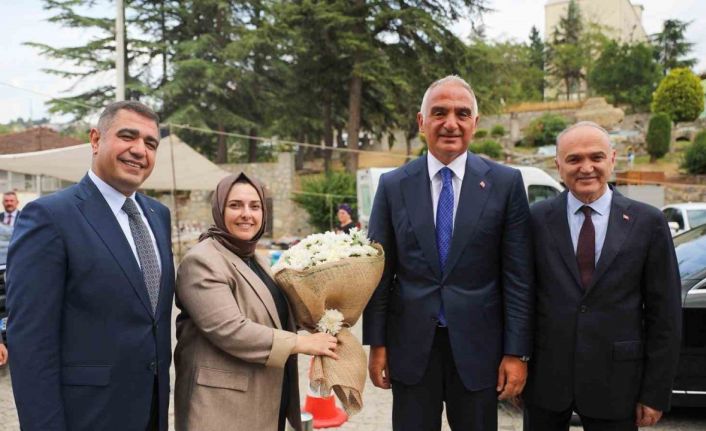 Bakan Ersoy, Düzce’de Konuralp Antik Kenti’ni ziyaret etti