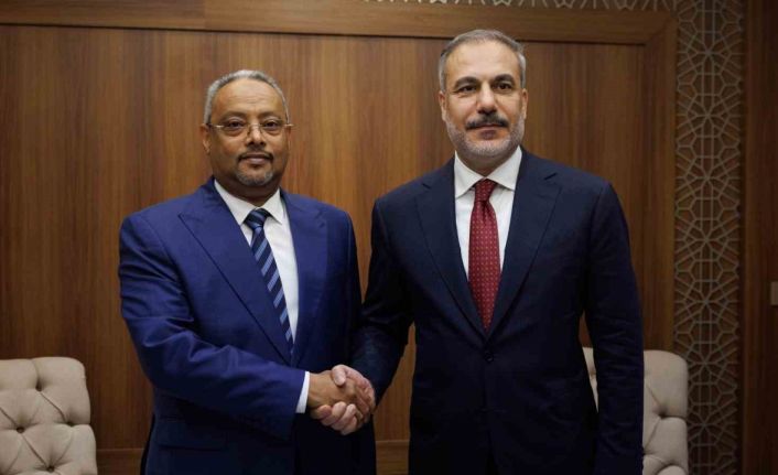 Bakan Fidan, Cibuti Dışişleri Bakanı Omar ile görüştü