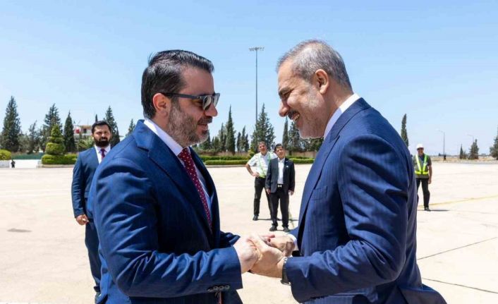 Bakan Fidan, Eş-Şara tarafından kabul edildi