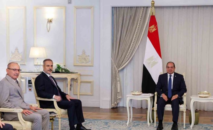 Bakan Fidan, Mısır Cumhurbaşkanı Sisi tarafından kabul edildi