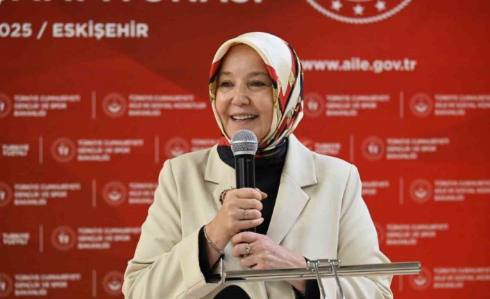 Bakan Yardımcısı Yenigün, Eskişehir’de voleybol şampiyonası açılışına katıldı