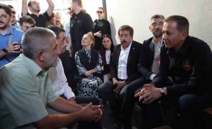 Bakan Yerlikaya Erzurum’da esnafı ziyaret etti