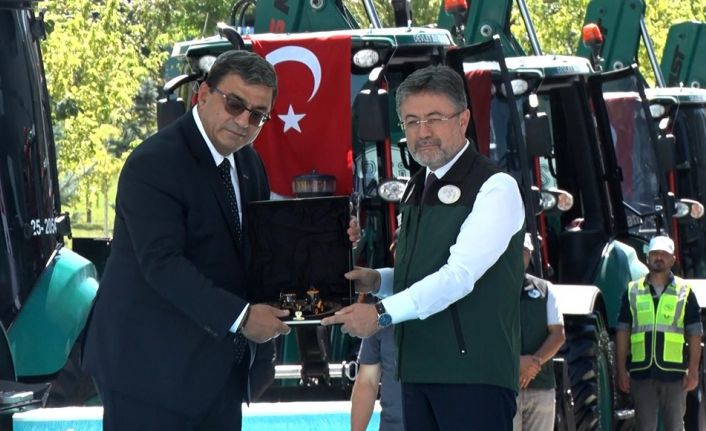 Bakan Yumaklı: "DSİ Makine Parkı, 3 bin 925 adede ulaşan makine ve ekipman sayısıyla afet bölgelerinde hızlı müdahale kabiliyeti sağlıyor"